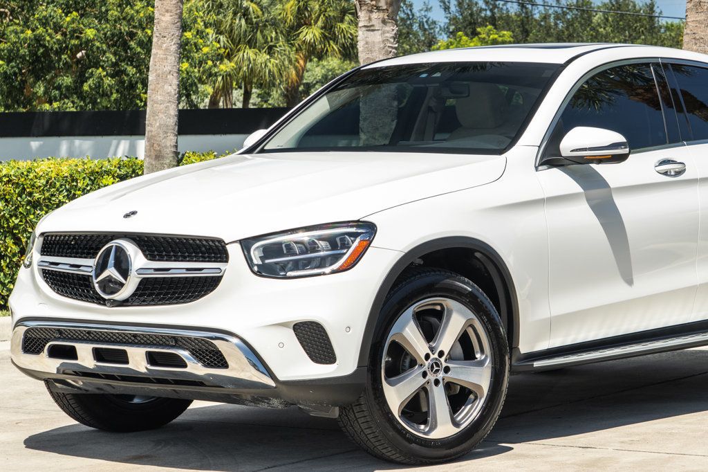 2022 Mercedes Benz GLC 300 4MATIC Coupe photo 2