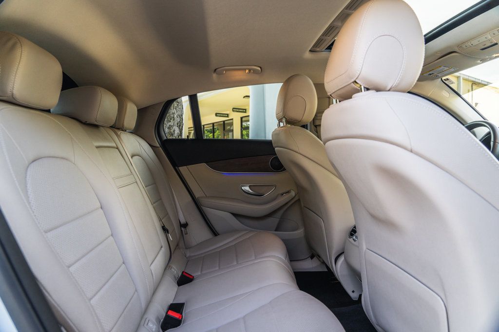 2022 Mercedes Benz GLC 300 4MATIC Coupe photo 23