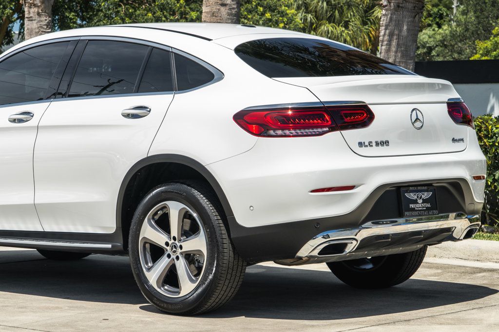 2022 Mercedes Benz GLC 300 4MATIC Coupe photo 5