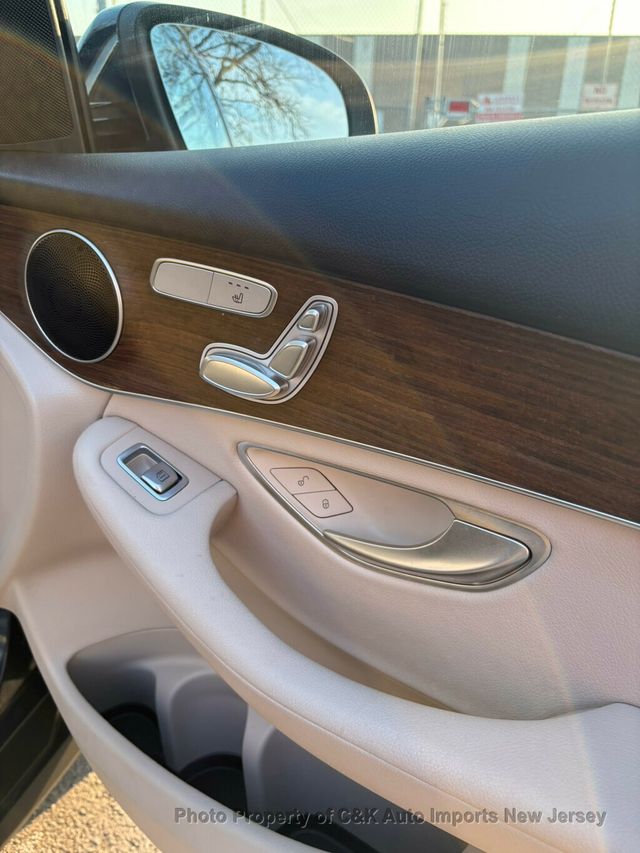 2022 Mercedes-Benz GLC GLC 300 4MATIC,PREMIUM PACKAGE,PANORAMA SUNROOF - 22982342 - 26