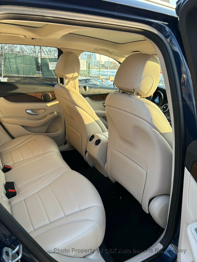 2022 Mercedes-Benz GLC GLC 300 4MATIC,PREMIUM PACKAGE,PANORAMA SUNROOF - 22982342 - 30