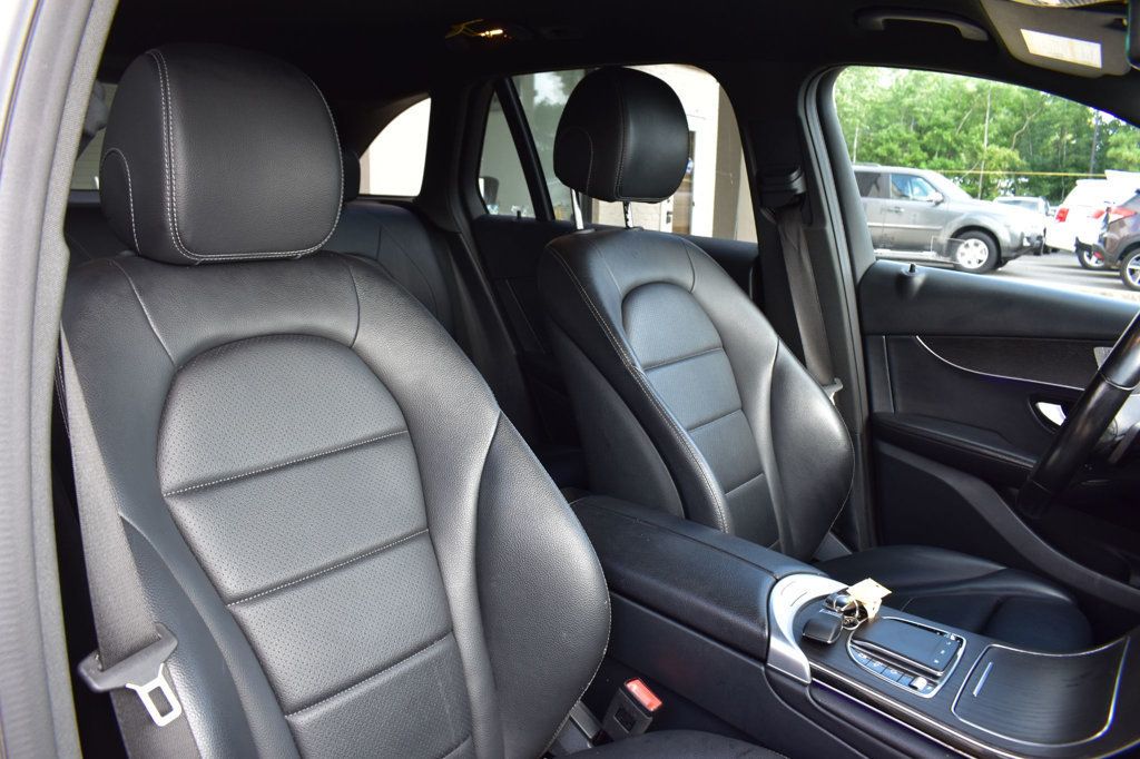 2022 Mercedes-Benz GLC GLC 300 4MATIC SUV - 23073806 - 22