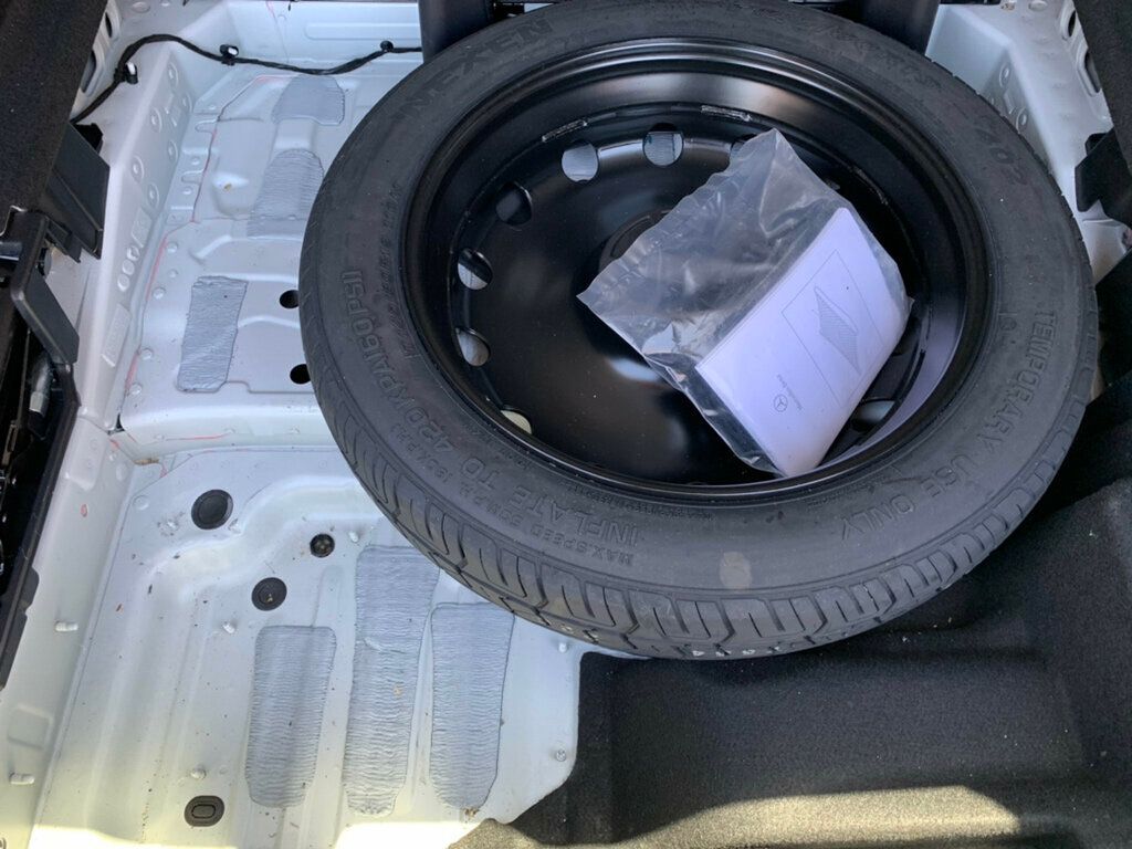 2022 Mercedes-Benz GLC GLC 300 4MATIC SUV - 23035276 - 3