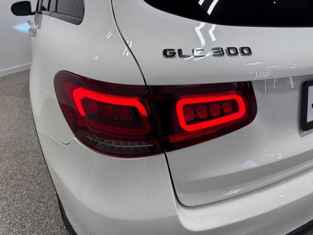 2022 Mercedes-Benz GLC GLC 300 4MATIC SUV - 22987858 - 26