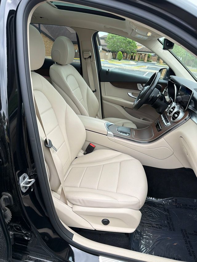 2022 Mercedes-Benz GLC GLC 300 4MATIC SUV - 23020233 - 12