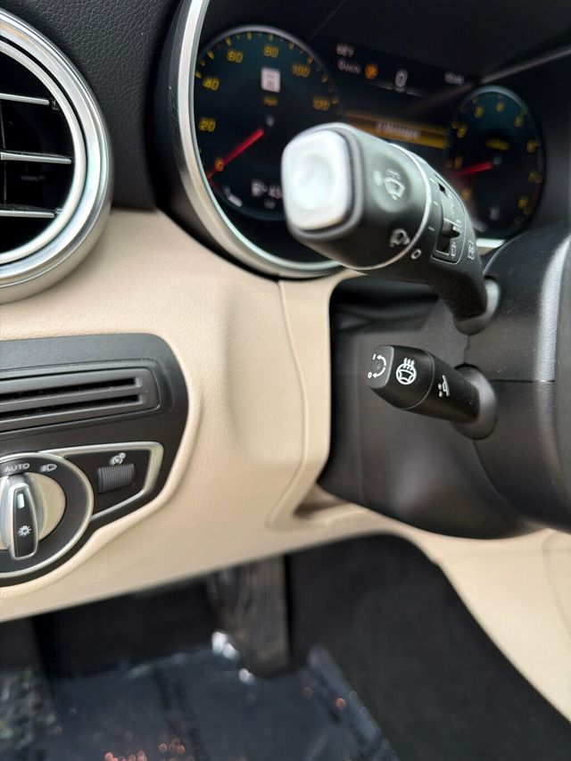 2022 Mercedes-Benz GLC GLC 300 4MATIC SUV - 23020233 - 16