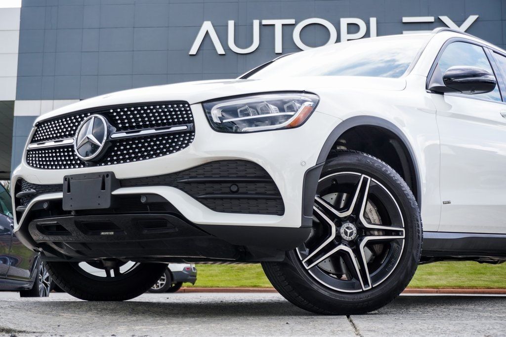 2022 Mercedes Benz GLC 300 4MATIC photo 2