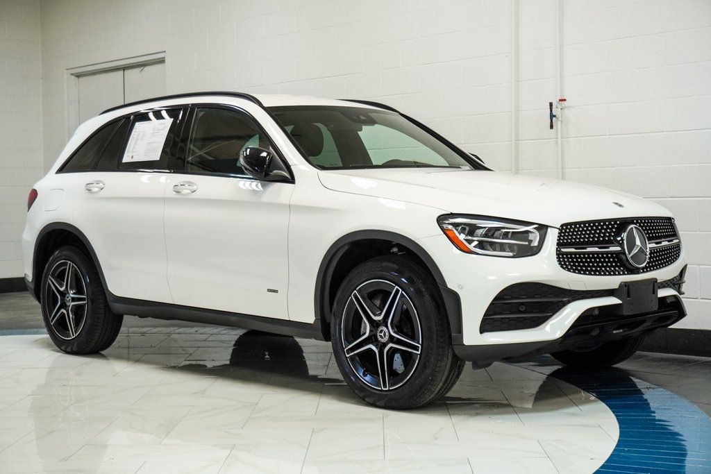 2022 Mercedes Benz GLC 300 4MATIC photo 4