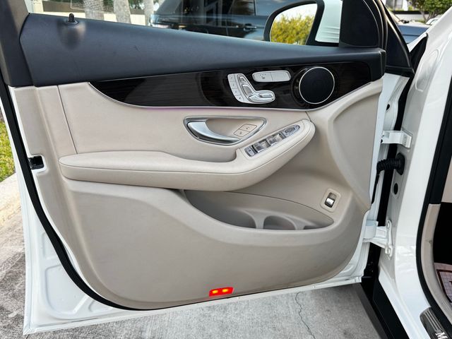 2022 Mercedes-Benz GLC GLC 300 4MATIC SUV - 22960008 - 8