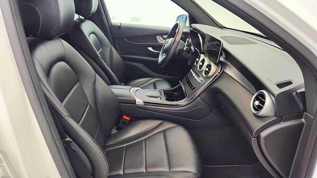 2022 Mercedes-Benz GLC GLC 300 4MATIC SUV w/ Multimedia Pkg Lite & Premium Pkg Lite - 23005658 - 22