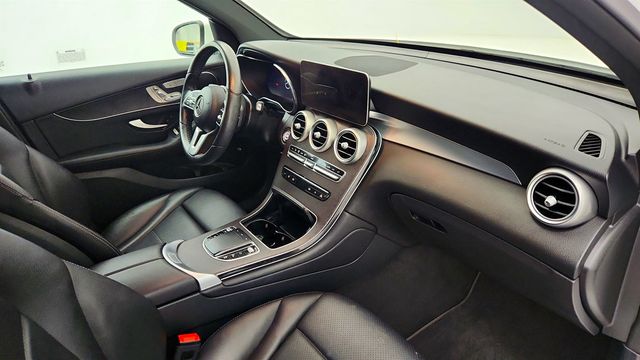 2022 Mercedes-Benz GLC GLC 300 4MATIC SUV w/ Multimedia Pkg Lite & Premium Pkg Lite - 23005658 - 23