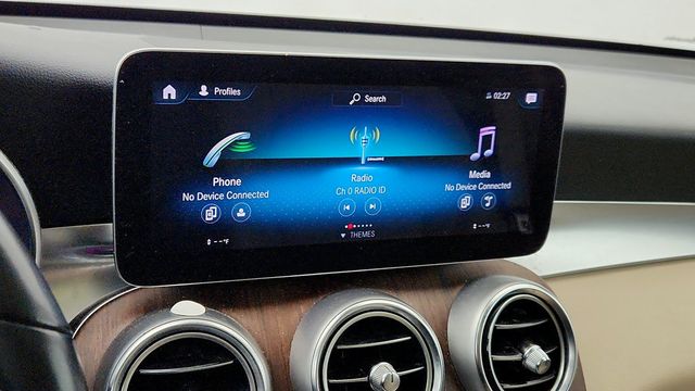 2022 Mercedes-Benz GLC GLC 300 4MATIC SUV w/ Panorama Sunroof & Premium Package Lite - 22953825 - 17