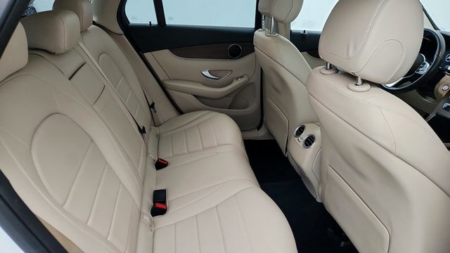 2022 Mercedes-Benz GLC GLC 300 4MATIC SUV w/ Panorama Sunroof & Premium Package Lite - 22953825 - 21