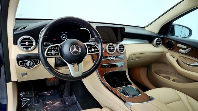 2022 Mercedes-Benz GLC GLC 300 4MATIC SUV w/ Panorama Sunroof & Premium Package Lite - 22970847 - 11