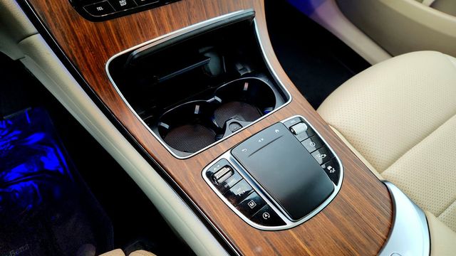 2022 Mercedes-Benz GLC GLC 300 4MATIC SUV w/ Panorama Sunroof & Premium Package Lite - 22970847 - 15