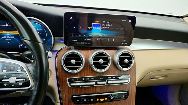 2022 Mercedes-Benz GLC GLC 300 4MATIC SUV w/ Panorama Sunroof & Premium Package Lite - 22970847 - 16