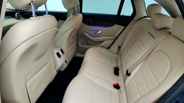 2022 Mercedes-Benz GLC GLC 300 4MATIC SUV w/ Panorama Sunroof & Premium Package Lite - 22970847 - 19