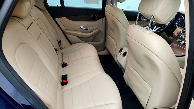 2022 Mercedes-Benz GLC GLC 300 4MATIC SUV w/ Panorama Sunroof & Premium Package Lite - 22970847 - 21