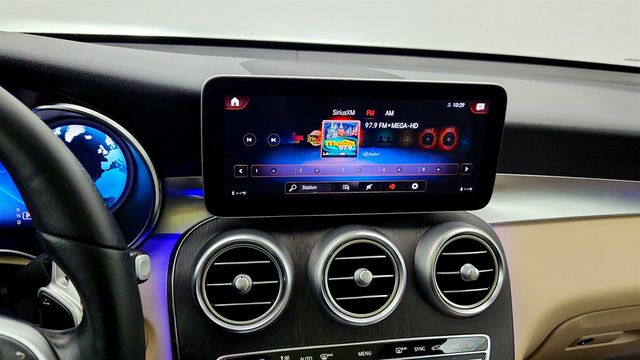 2022 Mercedes-Benz GLC GLC 300 4MATIC SUV w/ Panorama Sunroof & Premium Package Lite - 23009133 - 17