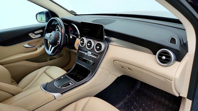 2022 Mercedes-Benz GLC GLC 300 4MATIC SUV w/ Panorama Sunroof & Premium Pkg Lite - 23038809 - 24