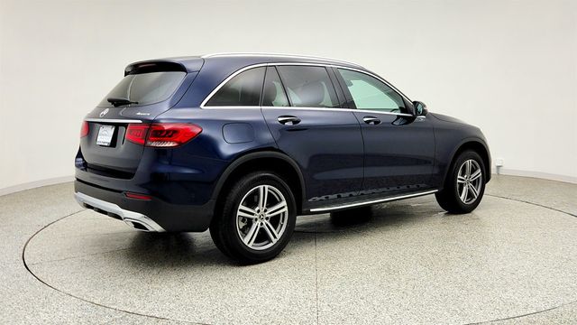 2022 Mercedes-Benz GLC GLC 300 4MATIC SUV w/ Panorama Sunroof & Premium Pkg Lite - 23038809 - 4