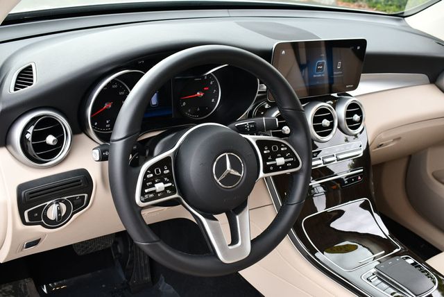 2022 Mercedes-Benz GLC GLC 300 RWD 4-Door SUV W/Premium Lite Package - 22969037 - 11