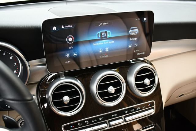 2022 Mercedes-Benz GLC GLC 300 RWD 4-Door SUV W/Premium Lite Package - 22969037 - 12