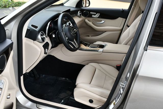 2022 Mercedes-Benz GLC GLC 300 RWD 4-Door SUV W/Premium Lite Package - 22969037 - 13