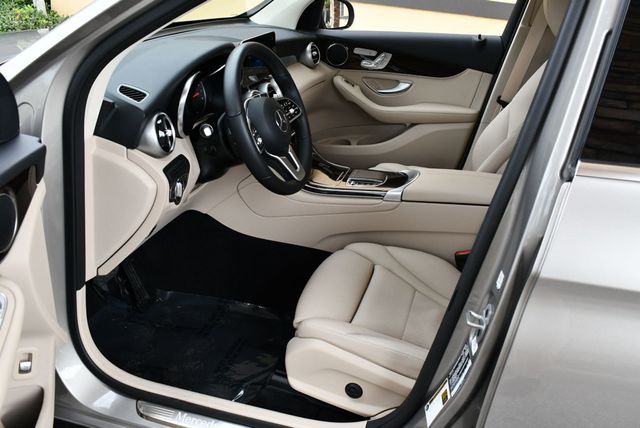 2022 Mercedes-Benz GLC GLC 300 RWD 4-Door SUV W/Premium Lite Package - 22969037 - 40