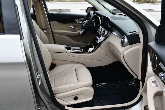 2022 Mercedes-Benz GLC GLC 300 RWD 4-Door SUV W/Premium Lite Package - 22969037 - 44