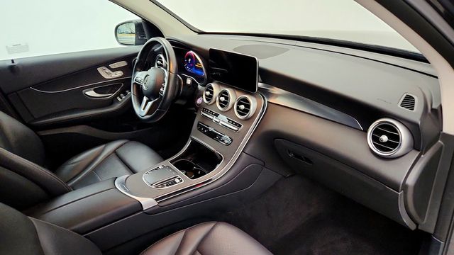 2022 Mercedes-Benz GLC GLC 300 RWD w/ Premium Package Lite, Panorama Roof & Surround Vi - 23090475 - 22