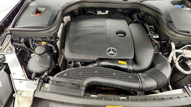 2022 Mercedes-Benz GLC GLC 300 RWD w/ Premium Package Lite, Panorama Roof & Surround Vi - 23090475 - 24