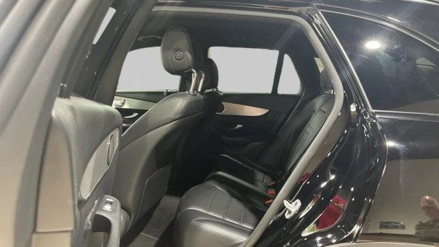 2022 Mercedes-Benz GLC GLC 300 SUV - 23000558 - 10