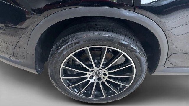 2022 Mercedes-Benz GLC GLC 300 SUV - 23000558 - 19