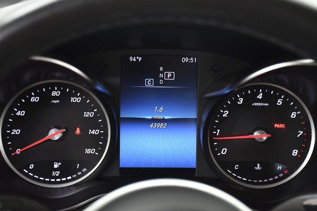 2022 Mercedes-Benz GLC GLC 300 SUV - 23068844 - 22