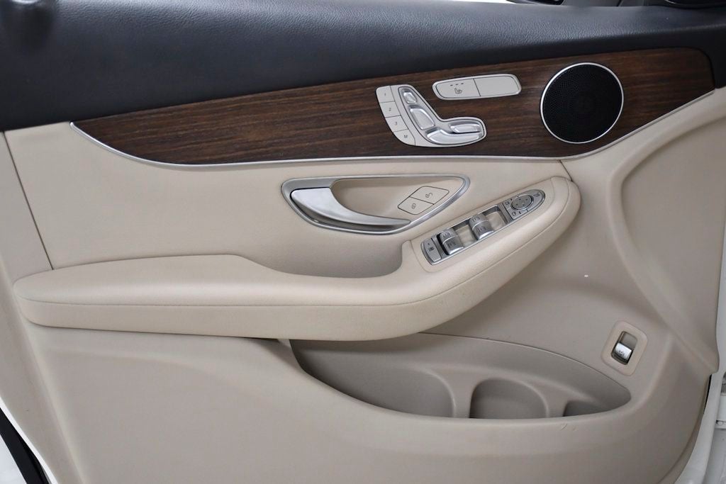 2022 Mercedes-Benz GLC GLC 300 SUV - 23068844 - 8
