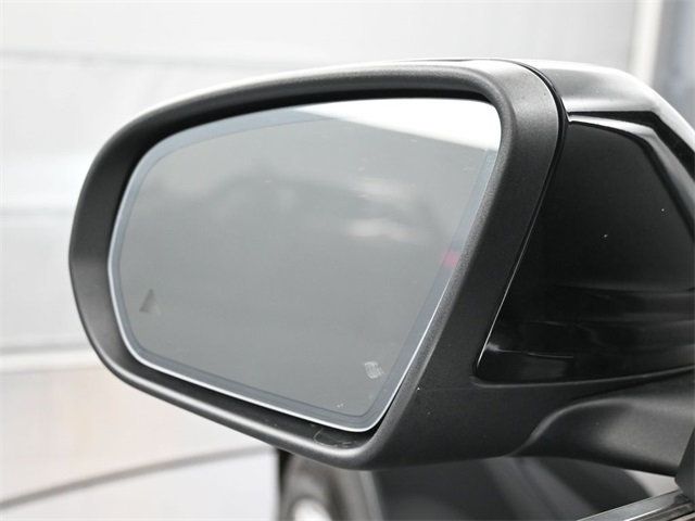 2022 Mercedes Benz GLC 300 photo 4