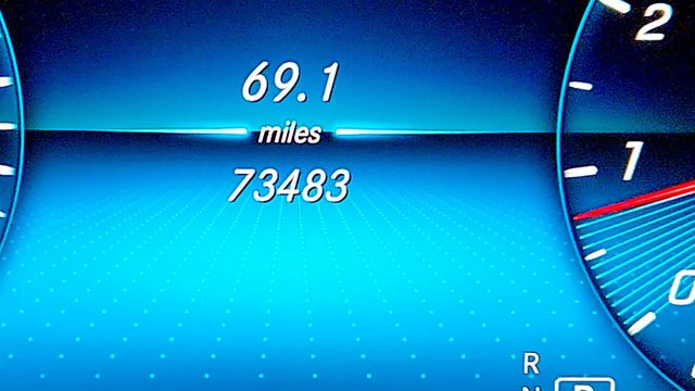 2022 Mercedes-Benz GLC GLC 300 SUV w/ AMG Line Pkg, Panorama Sunroof & 20'' AMG Wheels - 23006892 - 14