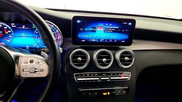 2022 Mercedes-Benz GLC GLC 300 SUV w/ AMG Line Pkg, Panorama Sunroof & 20'' AMG Wheels - 23006892 - 16