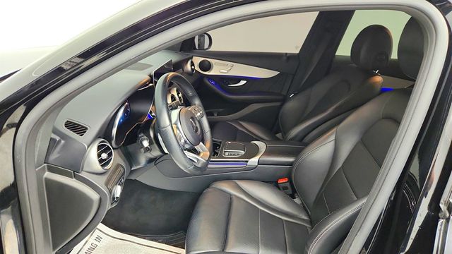 2022 Mercedes-Benz GLC GLC 300 SUV w/ AMG Line Pkg, Panorama Sunroof & 20'' AMG Wheels - 23006892 - 19