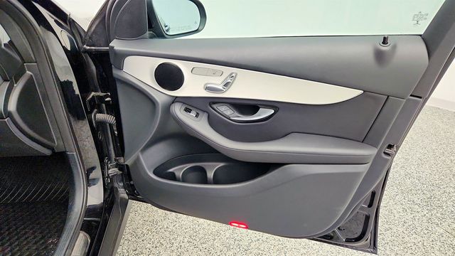 2022 Mercedes-Benz GLC GLC 300 SUV with 12.3'' Digital Instrument Cluster - 22960758 - 23