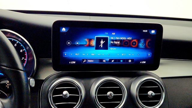 2022 Mercedes-Benz GLC GLC 300 SUV w/ Panorama Sunroof, 12.3'' Digital Instrument Panel - 23009131 - 17