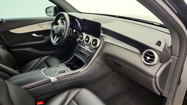 2022 Mercedes-Benz GLC GLC 300 SUV w/ Panorama Sunroof, 12.3'' Digital Instrument Panel - 23009131 - 23