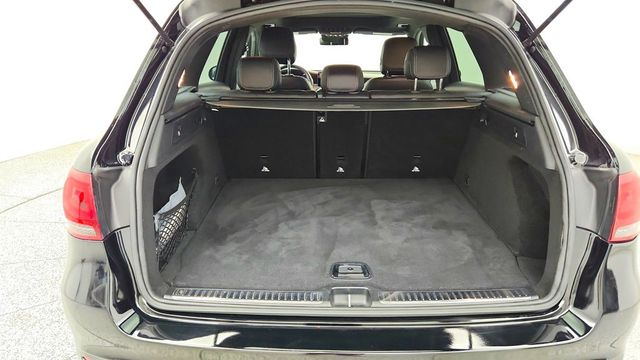 2022 Mercedes-Benz GLC GLC 300 SUV w/ Panorama Sunroof & Digital Instrument Cluster - 23081102 - 19