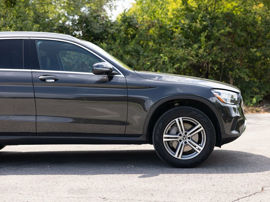 2022 Mercedes-Benz GLC Pano Roof, Surround View System, Premium/Multimedia - 22914409 - 11