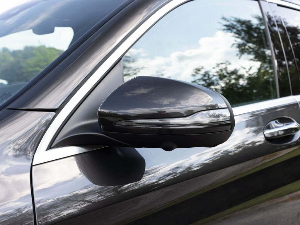 2022 Mercedes-Benz GLC Pano Roof, Surround View System, Premium/Multimedia - 22914409 - 20