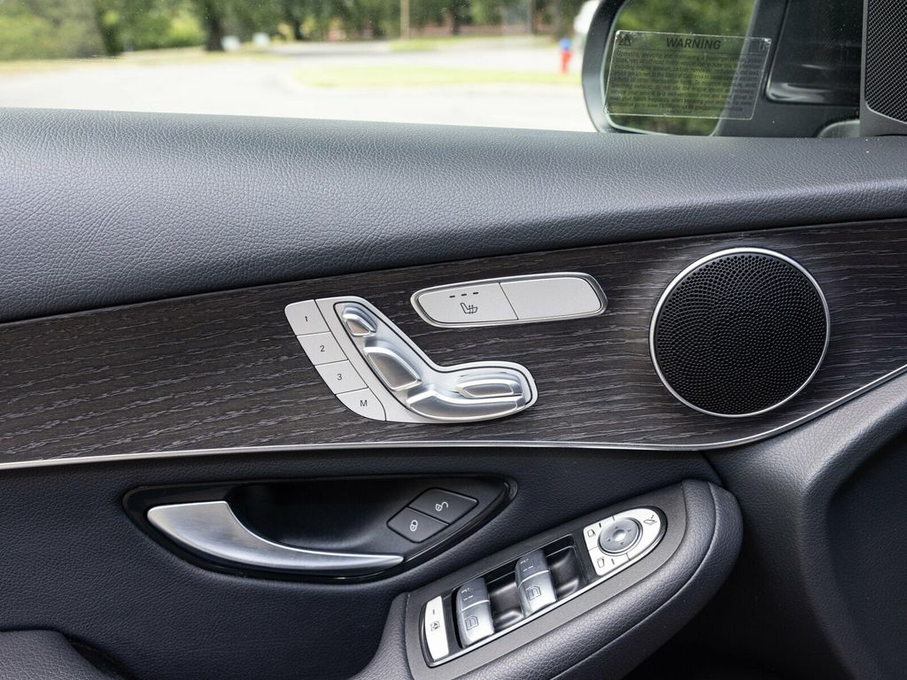 2022 Mercedes-Benz GLC Pano Roof, Surround View System, Premium/Multimedia - 22914409 - 22