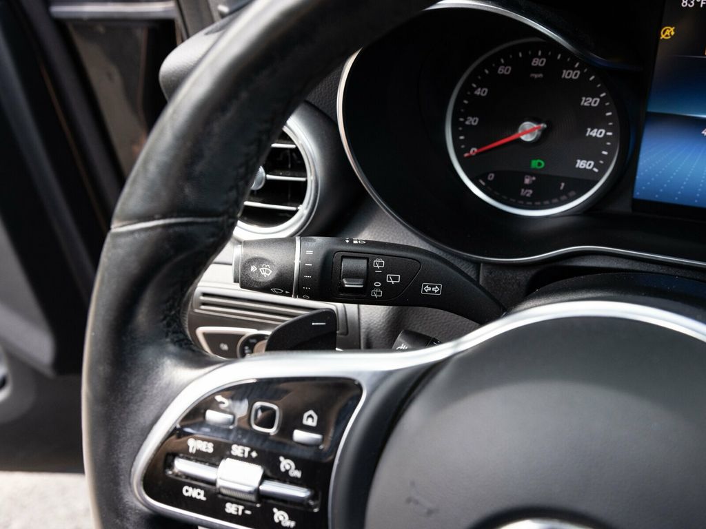 2022 Mercedes-Benz GLC Pano Roof, Surround View System, Premium/Multimedia - 22914409 - 40