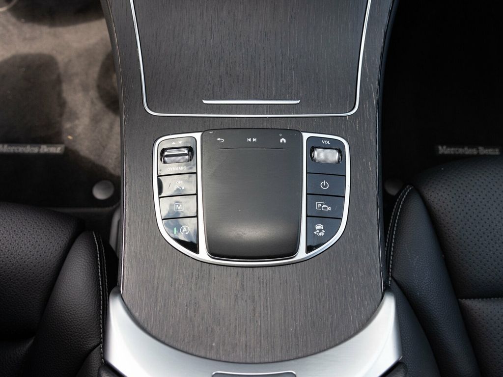 2022 Mercedes-Benz GLC Pano Roof, Surround View System, Premium/Multimedia - 22914409 - 42