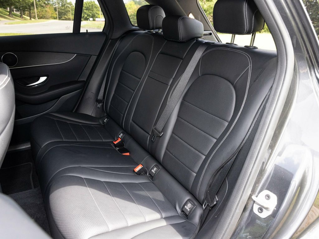 2022 Mercedes-Benz GLC Pano Roof, Surround View System, Premium/Multimedia - 22914409 - 53